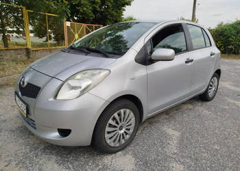 Toyota Yaris 5 drzwi KLIMA MROZI BENZYNA zarejestrowana II (2005-2011)