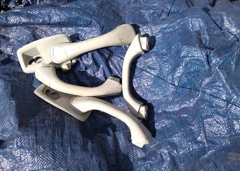 Volvo V70 II 01r rączka podsufitki komplet