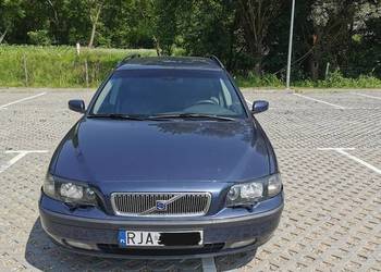 Volvo v70 2.4 D5 AWD XC 70