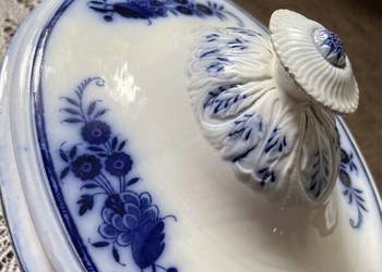 Stara waza porcelanowa snutych sygnowana Boch