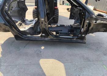 ĆWIARTKA PRÓG BOK PRAWA STRONA AUDI A1 8X 8X4 SPORTBACK 5-DRZWI LY9B