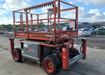 Podnośnik nożycowy, zwyżka robocza terenowa Skyjack SJ6826RT 4 WD 9,9m 2018