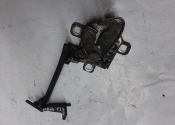 Fiat Albea Lift  zamek maski pokrywy silnika