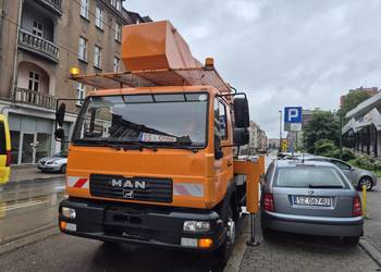 Podnośnik koszowy 30 m bizon