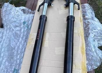 Yamaha yzf R7 (22-24) lagi zawieszenie przód, półka dolna sztyca