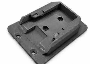 Uchwyt na akumulator DeWalt XR 18V ścienny pod półkę 4 otwory