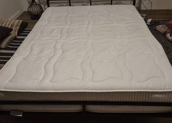 Materac o wym. 140x200x25 cm, bardzo wygodny