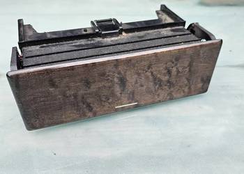 Schowek pod radio avantgarde mercedes w210