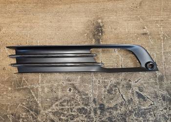 VOLVO V70 III KRATKA PRAWA ZDERZAKA PRZÓD 31323995