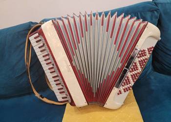 Akordeon Włoski ''Victorini'' 96 basów, 3 chóry