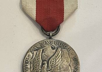 Medal „Za zasługi dla obronności kraju” (PRL)
