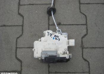 AUDI A4 B7 ZAMEK DRZWI TYŁ PRAWY 8E0839016AA AUDI A4 B7 ZAMEK DRZWI TYŁ PRAWY 8E0839016AA