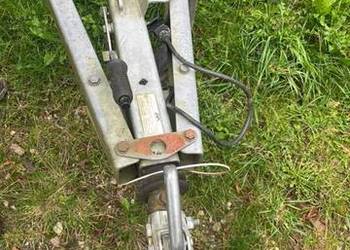 Przyczepa do przewozu koni