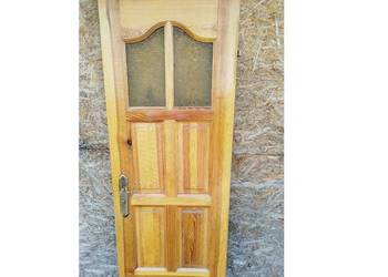 Drzwi drewniane wewnętrzne  skrzydło  64x204 60x200 + klamki , zamek SOSNA