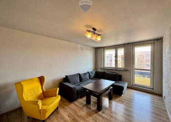 Dwupokojowe M - 51 m² po remoncie balkon