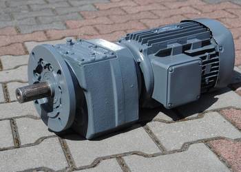 Motoreduktor kołnierzowy 3kw. 68obr./min.. WATT