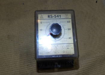 przekaźnik czasowy REFA typ RS-541 220V 60s polska produkcja  1973rok prl