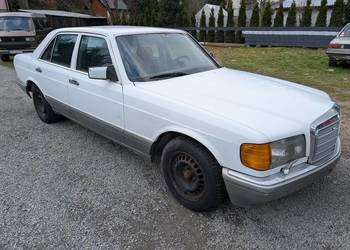 Mercedes Benz W126 300SE