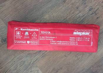 Toyota zestaw ratowniczy apteczka trójkąt kamizelka Nowe