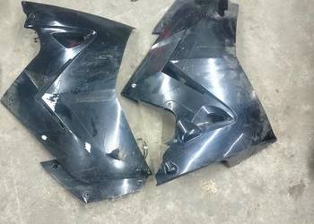 Daelim Roadwin 125 plastiki boczne owiewki