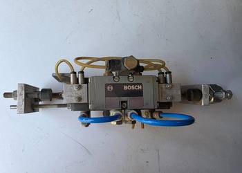 Siłownik pneumatyczny dwustronnego działania