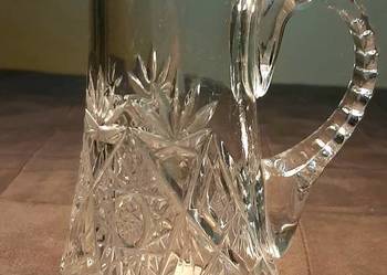 Kryształowy dzbanuszek do wody, oliwy. Kryształowy dzbanuszek do wody, oliwy.