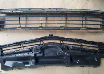 Toyota Verso S Subaru Terzia kratka  zderzaka