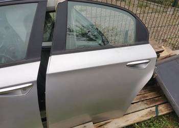 Alfa Romeo 159 drzwi