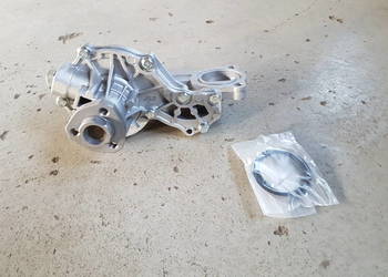 VW PASSAT B5 AUDI A4 A6 1.6 1.8 20 POMPA WODY NOWA 050121010