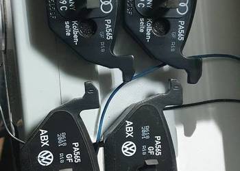 Klocki hamulcowe VW 1J0 698 151J