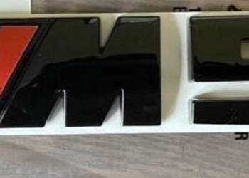 NOWY klejany znaczek M5 emblemat czarny logo
