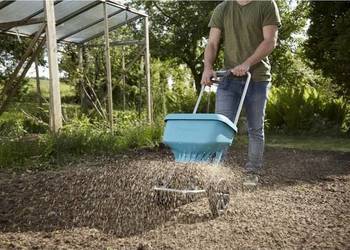 Wypożyczę / Wynajem / Wynajmę siewnik uniwersalny GARDENA 18 l