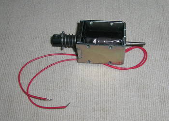 elektromagnes 24V pchaj-ciągn skok 6mm +spręż+blok