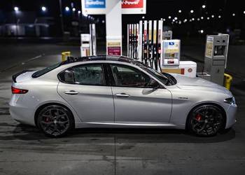Alfa Romeo Giulia Veloce do ślubu auto na ślub | Lubelskie LaVeloce.pl