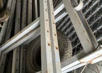 Stojak na wykładziny