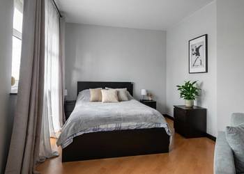 Umeblowany pokój z kuchnią, Józefosław