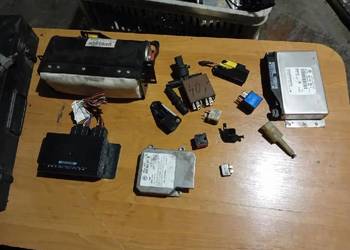 Moduł komfortu przekaźnik pompki włącznik świateł stopu sensory zderzeniowe