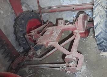 Kosiarka konna na gumowych kołach