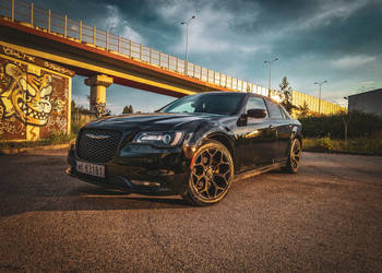 Chrysler 300S