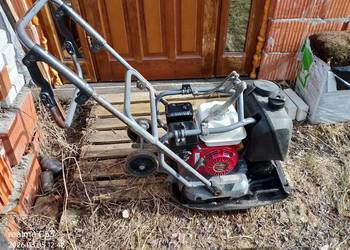 Zageszczarka Husqvarna typ LF100 nowy silnik honda org.