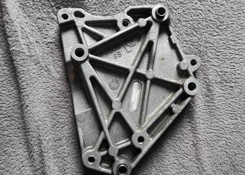 Wspornik, mocowanie alternatora Opel Astra H 1.3