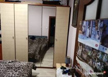 Bardzo, bardzo pilnie sprzedam szafę czterodrzwiową z lustrami