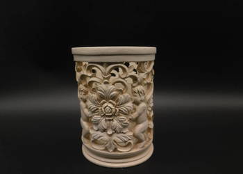 Świecznik ceramiczny anioły i motywy kwiatowe