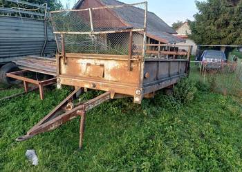 Sprzedam rozrzutnik 2,5t