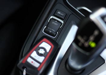 BMW 330 E F30 Sportline 2018 | 65 tys. km | 252KM l Hybryda PHEV