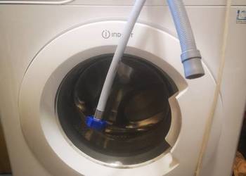 Pralka indesit uszkodzona