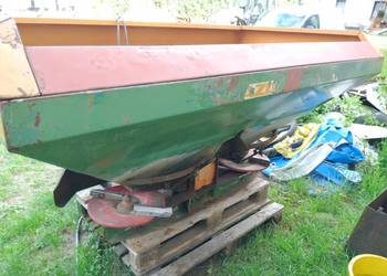 Rozsiewacz Amazone Zau 1001