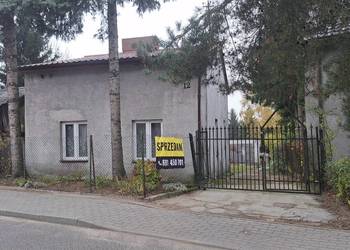 Dom i garaż.