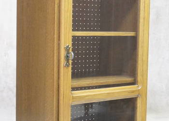 Mebel z drewna dębowego i płyty meblowej