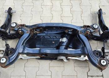 MERCEDES X117 CLA BELKA ZAWIESZENIE TYŁ SHOOTING BRAKE 2463504401